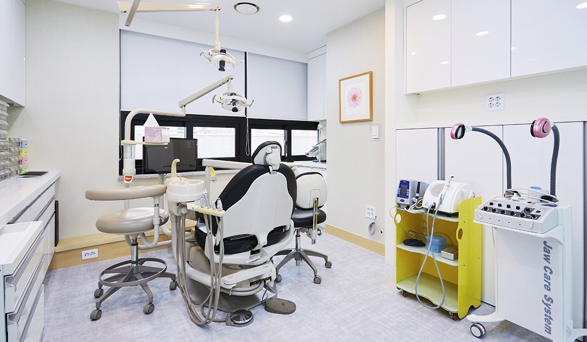 COLUMBIA DENTAL CLINIC